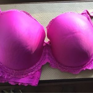 Victoria's Secret Pink Lace Bra
